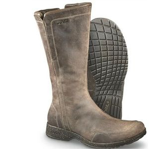 TEVA Capistrano Mid Calf Waterproof Boots Leather size 9